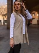 Maglia bianco donna con magliocino smanicato beige