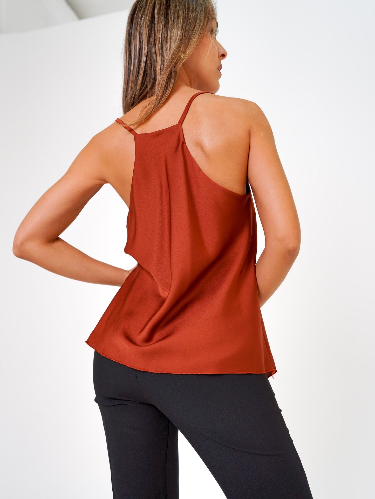 Maglia canotta donna rosso acceso made in Italy